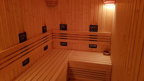 Sauna IR z promiennikami magnezowymi